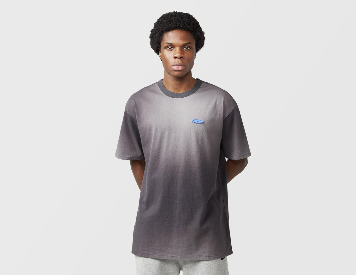 Nike Swoosh Badge T-Shirt