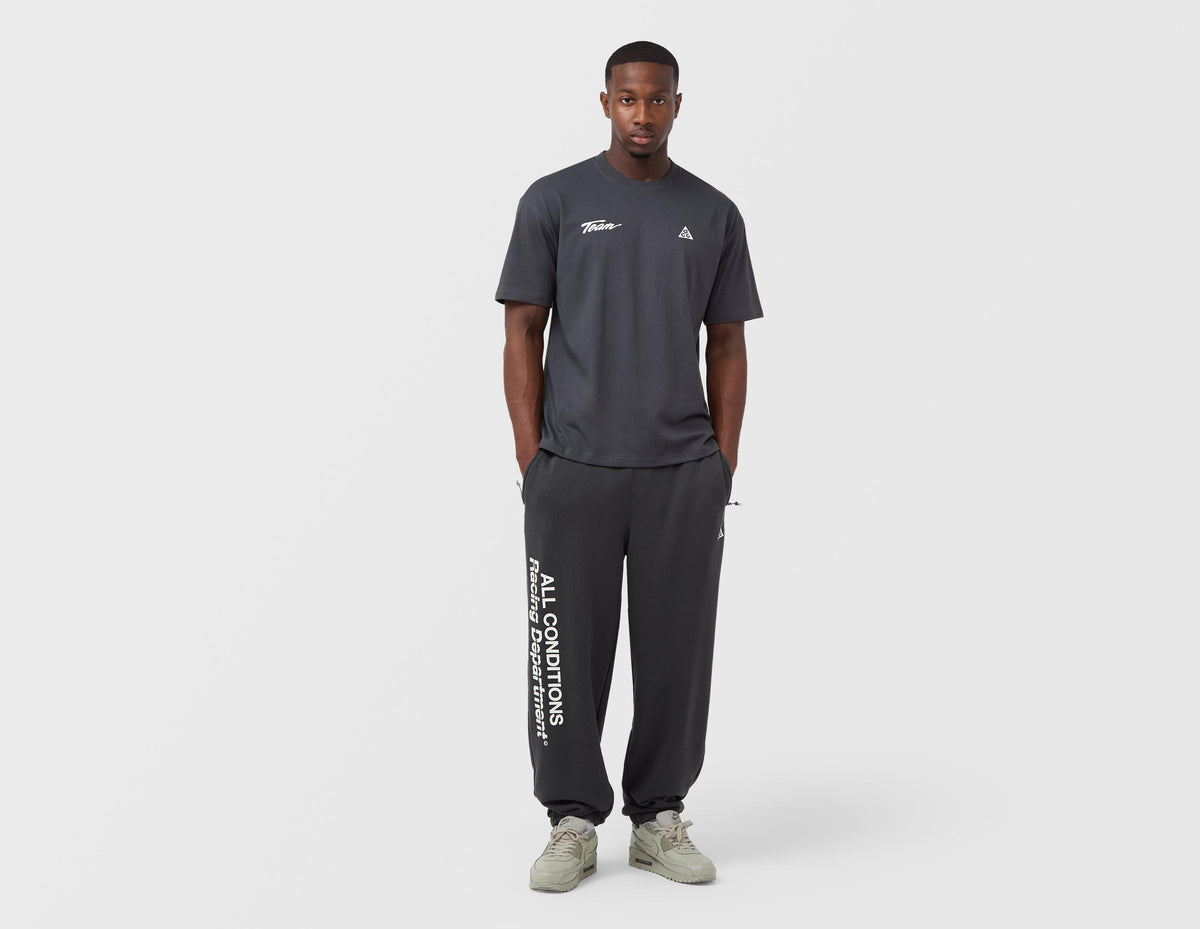 Nike ACG Dri-FIT Race Day T-Shirt