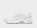 New Balance 740